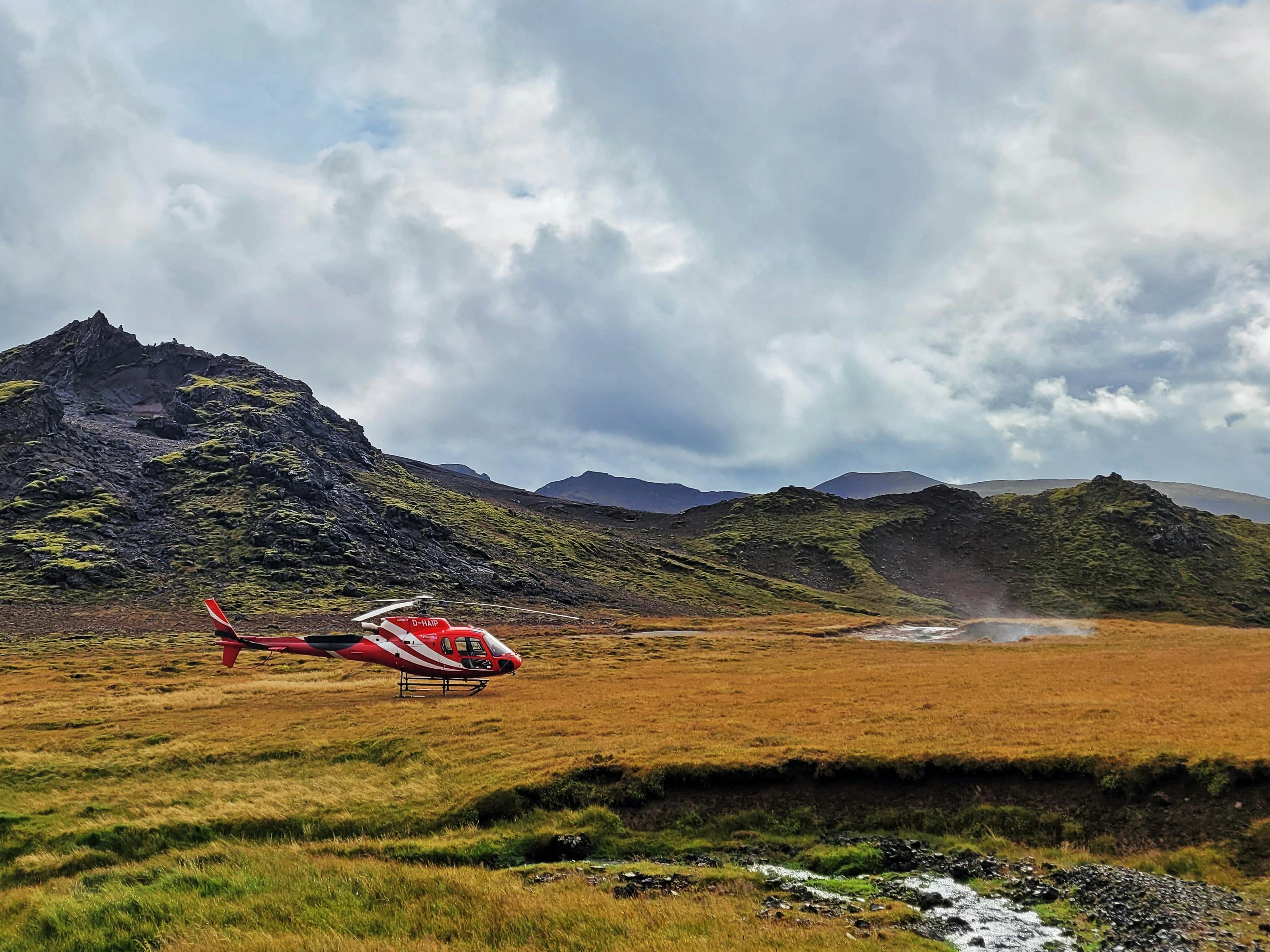 Geothermal Hot Springs - Helicopter tour from Reykjavik