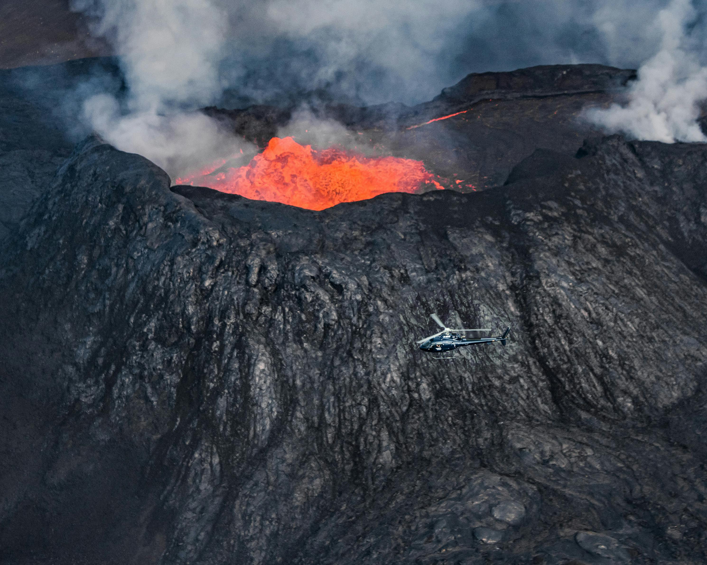 Reykjanes Volcano Area - Helicopter Tour from Reykjavik 